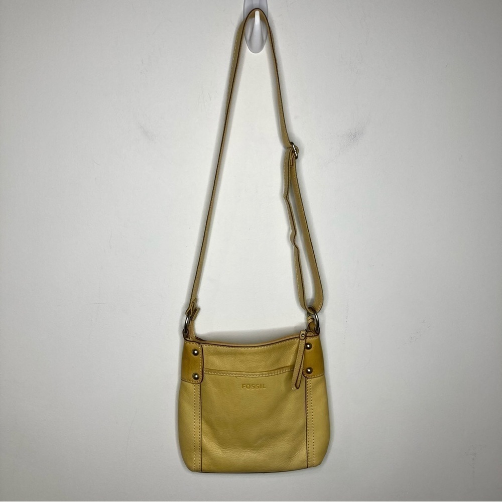 Fossil vintage yellow leather crossbody bag